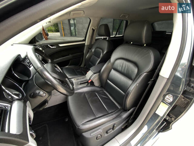 Серый Шкода Суперб, объемом двигателя 2 л и пробегом 224 тыс. км за 12600 $, фото 54 на Automoto.ua