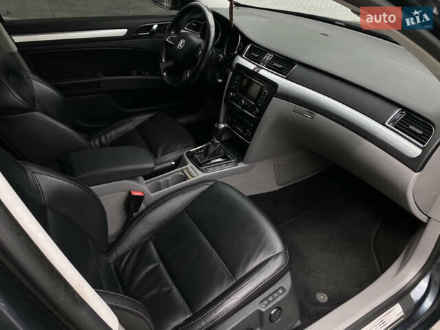 Серый Шкода Суперб, объемом двигателя 2 л и пробегом 224 тыс. км за 12600 $, фото 24 на Automoto.ua