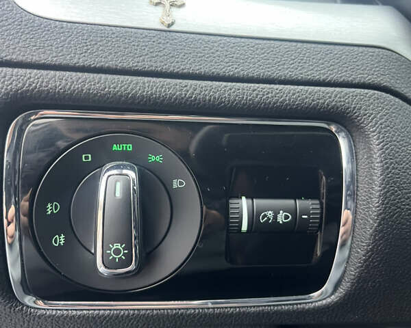 Серый Шкода Суперб, объемом двигателя 1.97 л и пробегом 240 тыс. км за 13799 $, фото 43 на Automoto.ua