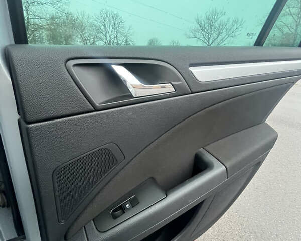 Серый Шкода Суперб, объемом двигателя 1.97 л и пробегом 240 тыс. км за 13799 $, фото 28 на Automoto.ua