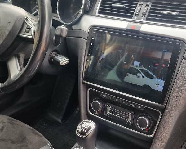 Серый Шкода Суперб, объемом двигателя 1.8 л и пробегом 173 тыс. км за 11400 $, фото 17 на Automoto.ua