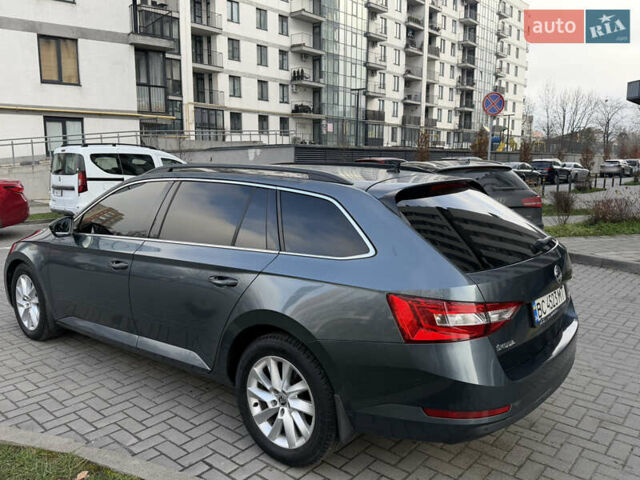 Серый Шкода Суперб, объемом двигателя 2 л и пробегом 245 тыс. км за 14700 $, фото 6 на Automoto.ua