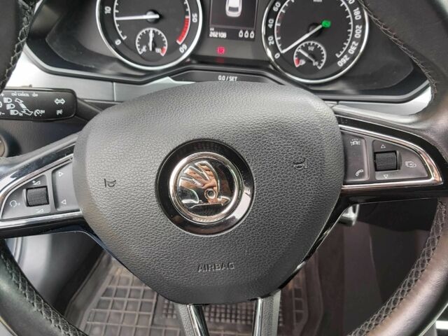 Сірий Шкода Суперб, об'ємом двигуна 1.6 л та пробігом 262 тис. км за 15900 $, фото 14 на Automoto.ua