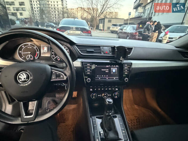 Серый Шкода Суперб, объемом двигателя 2 л и пробегом 245 тыс. км за 14700 $, фото 30 на Automoto.ua