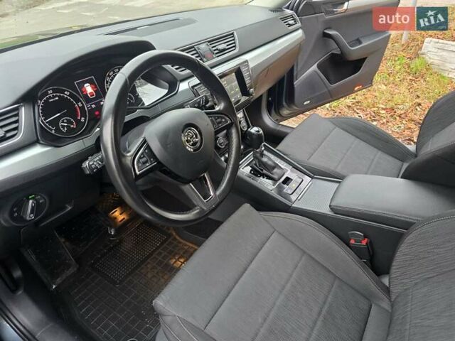 Серый Шкода Суперб, объемом двигателя 1.6 л и пробегом 262 тыс. км за 14000 $, фото 55 на Automoto.ua