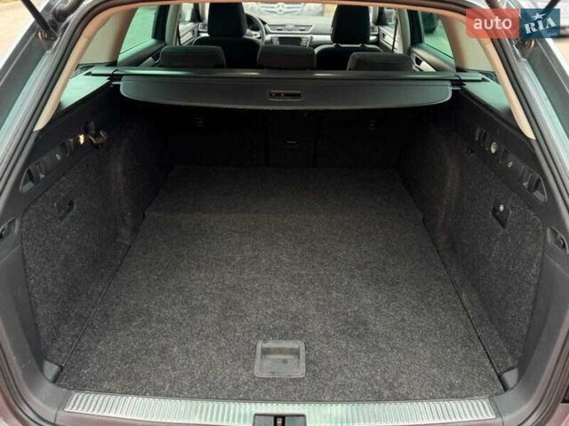 Серый Шкода Суперб, объемом двигателя 1.97 л и пробегом 250 тыс. км за 14400 $, фото 3 на Automoto.ua