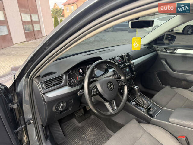 Сірий Шкода Суперб, об'ємом двигуна 2 л та пробігом 245 тис. км за 14900 $, фото 22 на Automoto.ua