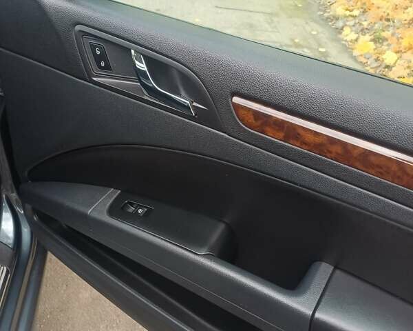 Серый Шкода Суперб, объемом двигателя 1.6 л и пробегом 284 тыс. км за 14500 $, фото 3 на Automoto.ua