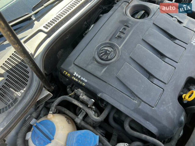 Сірий Шкода Суперб, об'ємом двигуна 1.6 л та пробігом 255 тис. км за 12200 $, фото 1 на Automoto.ua