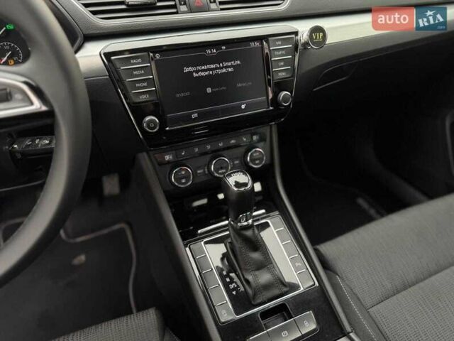 Серый Шкода Суперб, объемом двигателя 1.97 л и пробегом 250 тыс. км за 14400 $, фото 19 на Automoto.ua