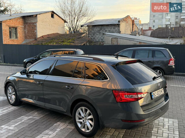 Серый Шкода Суперб, объемом двигателя 2 л и пробегом 245 тыс. км за 14700 $, фото 1 на Automoto.ua