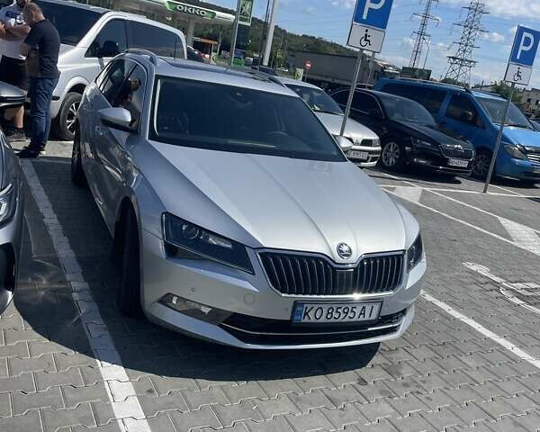 Шкода Суперб 2015 у Хусте на Automoto.ua Сірий Шкода Суперб, об'ємом двигуна 1.97 л та пробігом 350 тис. км за 15800 $, фото 2 на Automoto.ua