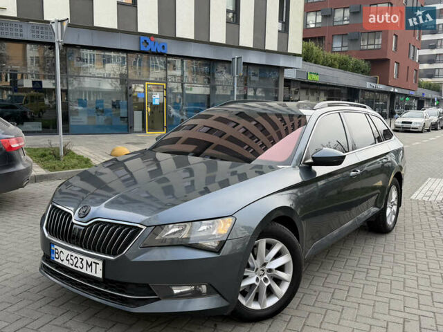 Сірий Шкода Суперб, об'ємом двигуна 2 л та пробігом 245 тис. км за 14700 $, фото 15 на Automoto.ua