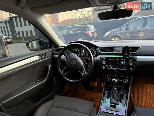 Серый Шкода Суперб, объемом двигателя 2 л и пробегом 245 тыс. км за 14700 $, фото 26 на Automoto.ua