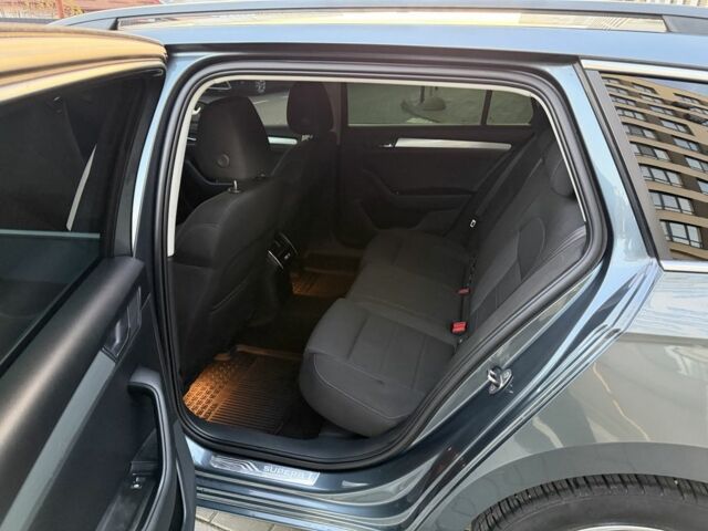 Серый Шкода Суперб, объемом двигателя 2 л и пробегом 245 тыс. км за 15000 $, фото 10 на Automoto.ua