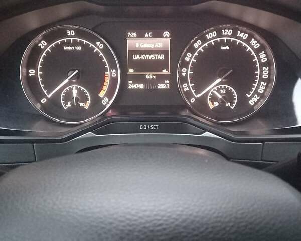 Серый Шкода Суперб, объемом двигателя 2 л и пробегом 244 тыс. км за 14000 $, фото 10 на Automoto.ua