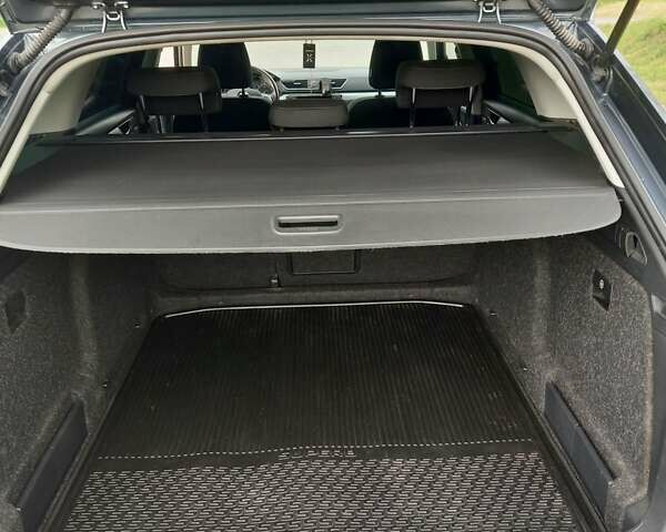 Серый Шкода Суперб, объемом двигателя 2 л и пробегом 244 тыс. км за 14000 $, фото 5 на Automoto.ua