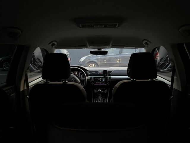 Серый Шкода Суперб, объемом двигателя 2 л и пробегом 245 тыс. км за 15000 $, фото 13 на Automoto.ua