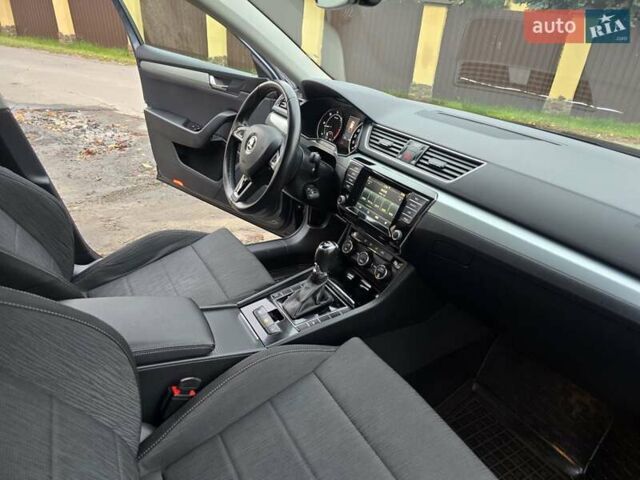 Серый Шкода Суперб, объемом двигателя 1.6 л и пробегом 262 тыс. км за 14000 $, фото 42 на Automoto.ua