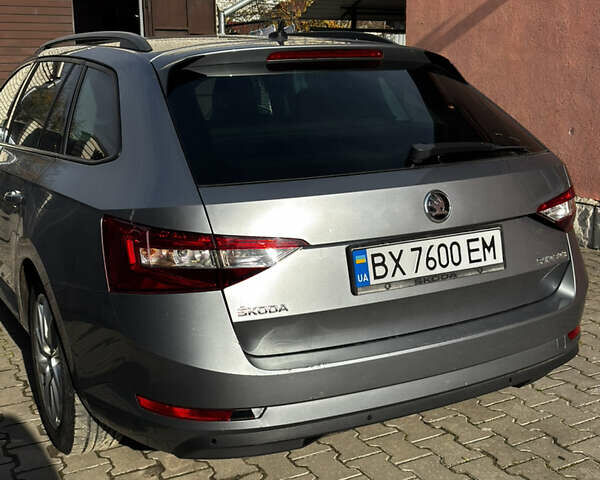 Серый Шкода Суперб, объемом двигателя 2 л и пробегом 210 тыс. км за 12800 $, фото 3 на Automoto.ua