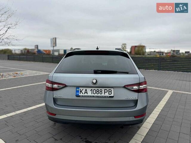Серый Шкода Суперб, объемом двигателя 1.97 л и пробегом 250 тыс. км за 14400 $, фото 29 на Automoto.ua