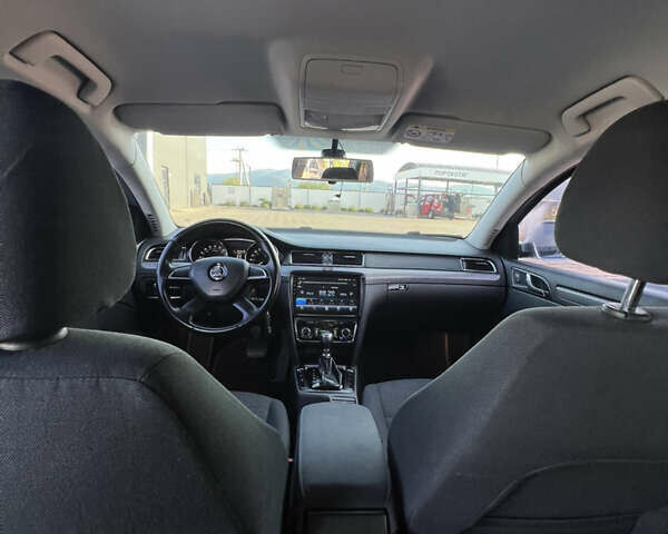 Серый Шкода Суперб, объемом двигателя 1.97 л и пробегом 260 тыс. км за 11700 $, фото 48 на Automoto.ua