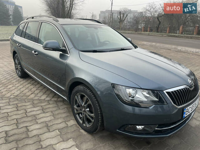 Серый Шкода Суперб, объемом двигателя 1.97 л и пробегом 157 тыс. км за 16000 $, фото 2 на Automoto.ua