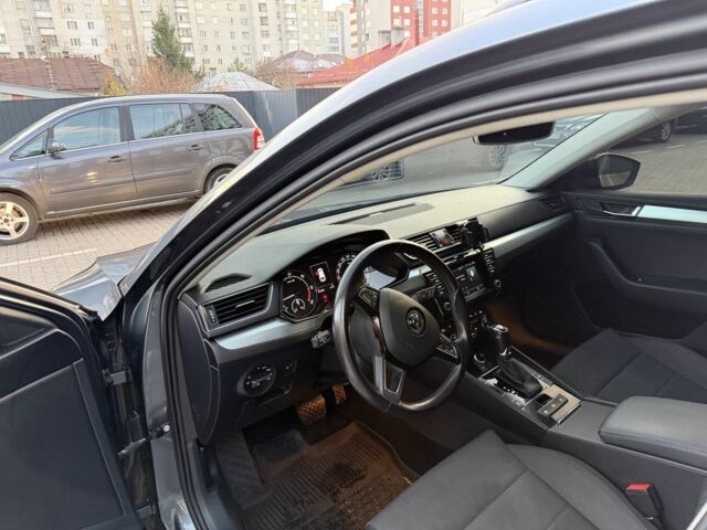 Серый Шкода Суперб, объемом двигателя 2 л и пробегом 245 тыс. км за 15000 $, фото 8 на Automoto.ua