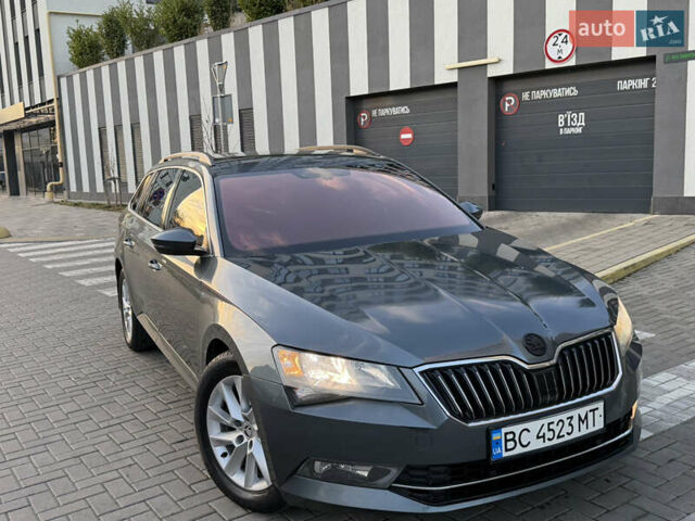 Серый Шкода Суперб, объемом двигателя 2 л и пробегом 245 тыс. км за 14700 $, фото 10 на Automoto.ua