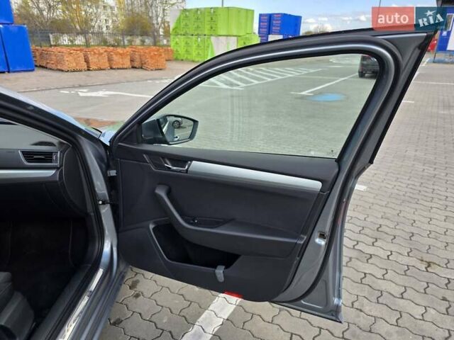 Серый Шкода Суперб, объемом двигателя 1.6 л и пробегом 270 тыс. км за 13500 $, фото 15 на Automoto.ua