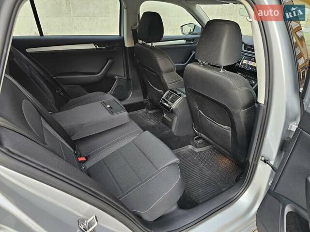 Сірий Шкода Суперб, об'ємом двигуна 1.8 л та пробігом 119 тис. км за 15999 $, фото 56 на Automoto.ua