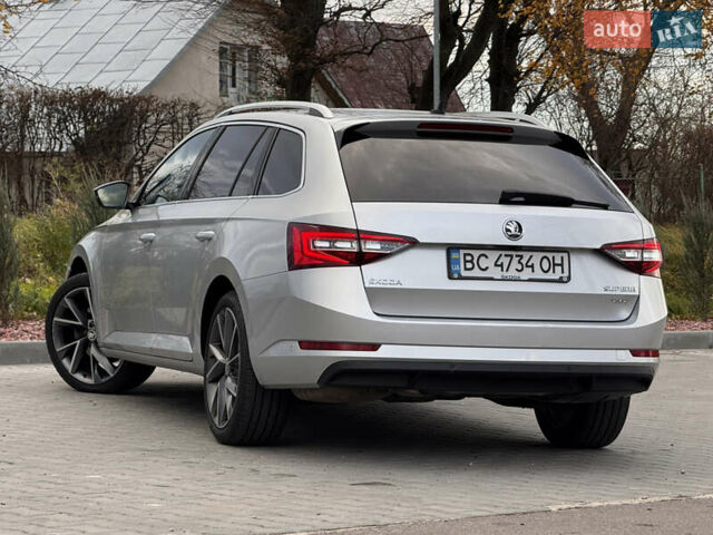 Шкода Суперб 2016 в Дрогобыче на Automoto.ua Серый Шкода Суперб, объемом двигателя 1.98 л и пробегом 250 тыс. км за 17150 $, фото 3 на Automoto.ua