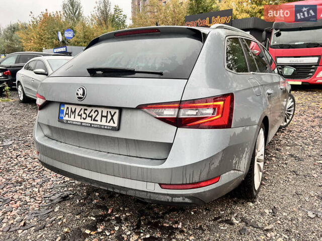 Серый Шкода Суперб, объемом двигателя 1.97 л и пробегом 290 тыс. км за 16400 $, фото 3 на Automoto.ua