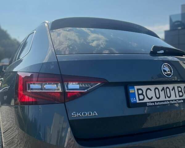 Серый Шкода Суперб, объемом двигателя 1.97 л и пробегом 212 тыс. км за 16900 $, фото 3 на Automoto.ua