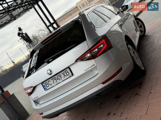 Сірий Шкода Суперб, об'ємом двигуна 1.97 л та пробігом 261 тис. км за 17999 $, фото 16 на Automoto.ua