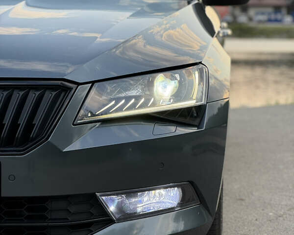 Сірий Шкода Суперб, об'ємом двигуна 1.97 л та пробігом 311 тис. км за 15950 $, фото 8 на Automoto.ua