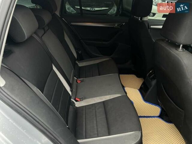 Серый Шкода Суперб, объемом двигателя 1.6 л и пробегом 273 тыс. км за 10900 $, фото 19 на Automoto.ua