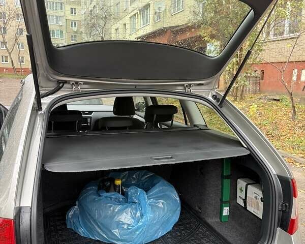 Серый Шкода Суперб, объемом двигателя 1.97 л и пробегом 253 тыс. км за 11900 $, фото 16 на Automoto.ua
