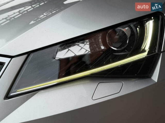 Сірий Шкода Суперб, об'ємом двигуна 1.97 л та пробігом 261 тис. км за 17999 $, фото 30 на Automoto.ua