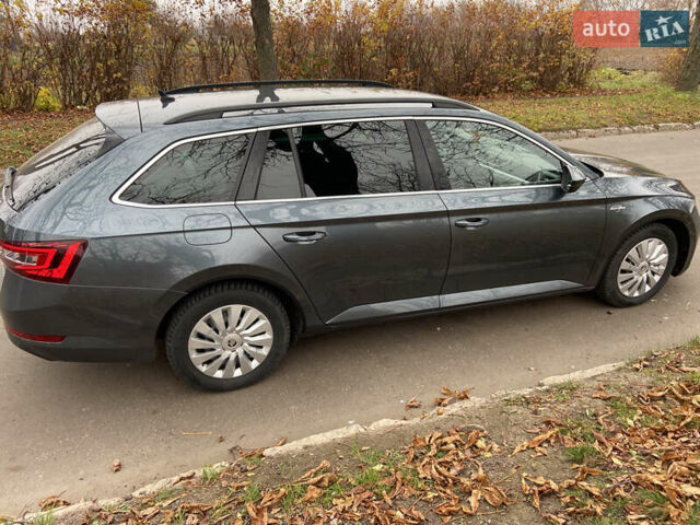 Сірий Шкода Суперб, об'ємом двигуна 2 л та пробігом 265 тис. км за 16700 $, фото 12 на Automoto.ua