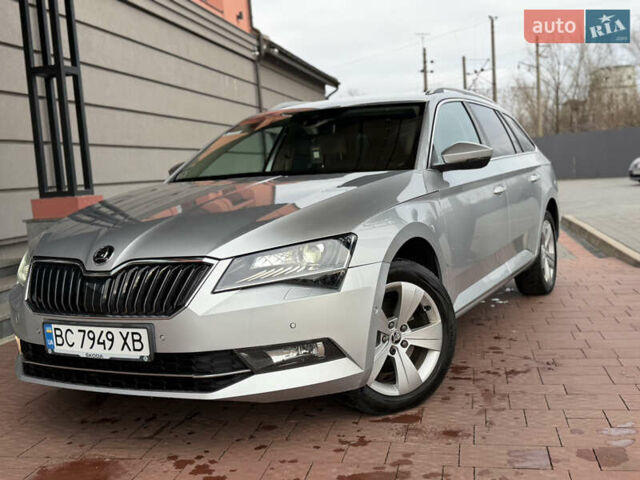 Сірий Шкода Суперб, об'ємом двигуна 1.97 л та пробігом 261 тис. км за 17999 $, фото 9 на Automoto.ua