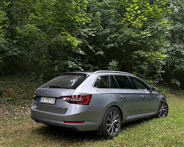 Серый Шкода Суперб, объемом двигателя 1.97 л и пробегом 271 тыс. км за 17999 $, фото 4 на Automoto.ua