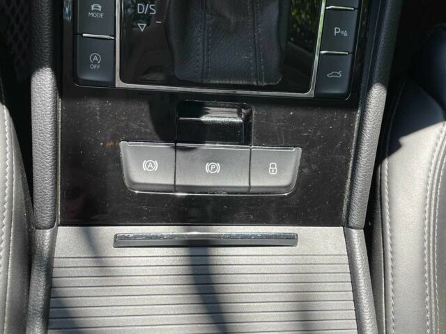 Сірий Шкода Суперб, об'ємом двигуна 2 л та пробігом 270 тис. км за 20000 $, фото 21 на Automoto.ua