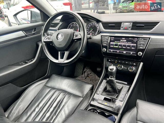 Серый Шкода Суперб, объемом двигателя 1.97 л и пробегом 290 тыс. км за 16400 $, фото 12 на Automoto.ua