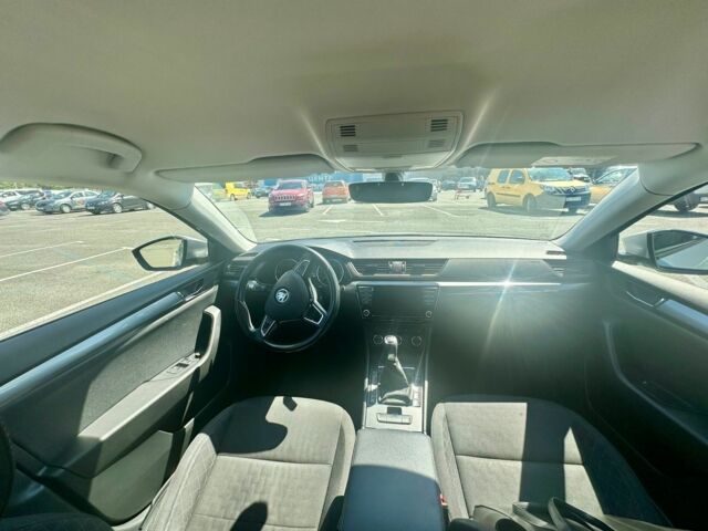 Серый Шкода Суперб, объемом двигателя 1.6 л и пробегом 256 тыс. км за 12999 $, фото 11 на Automoto.ua