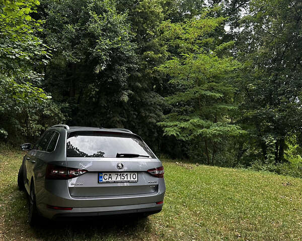 Серый Шкода Суперб, объемом двигателя 1.97 л и пробегом 271 тыс. км за 17999 $, фото 5 на Automoto.ua