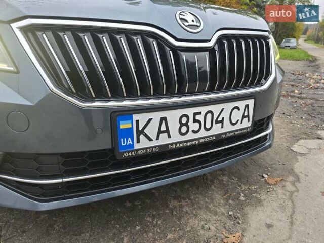 Шкода Суперб 2016 в Киеве на Automoto.ua Серый Шкода Суперб, объемом двигателя 2 л и пробегом 260 тыс. км за 14700 $, фото 30 на Automoto.ua