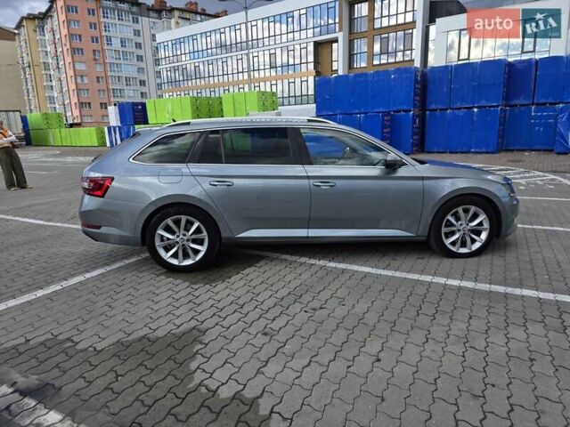 Серый Шкода Суперб, объемом двигателя 1.6 л и пробегом 270 тыс. км за 13500 $, фото 3 на Automoto.ua