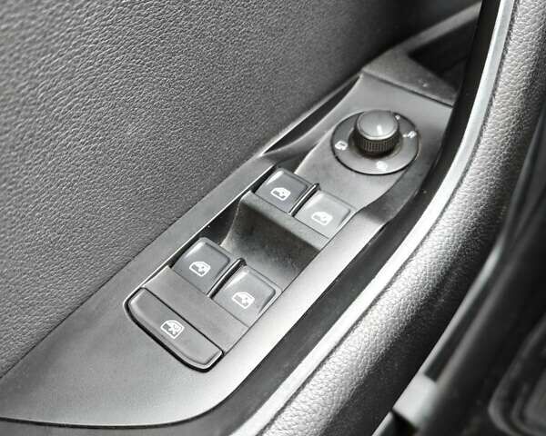 Серый Шкода Суперб, объемом двигателя 1.6 л и пробегом 260 тыс. км за 13500 $, фото 21 на Automoto.ua