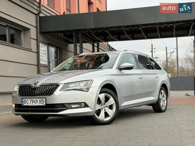 Сірий Шкода Суперб, об'ємом двигуна 1.97 л та пробігом 261 тис. км за 17999 $, фото 2 на Automoto.ua